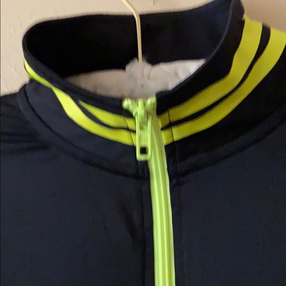 Pink top - Picture 4 of 6